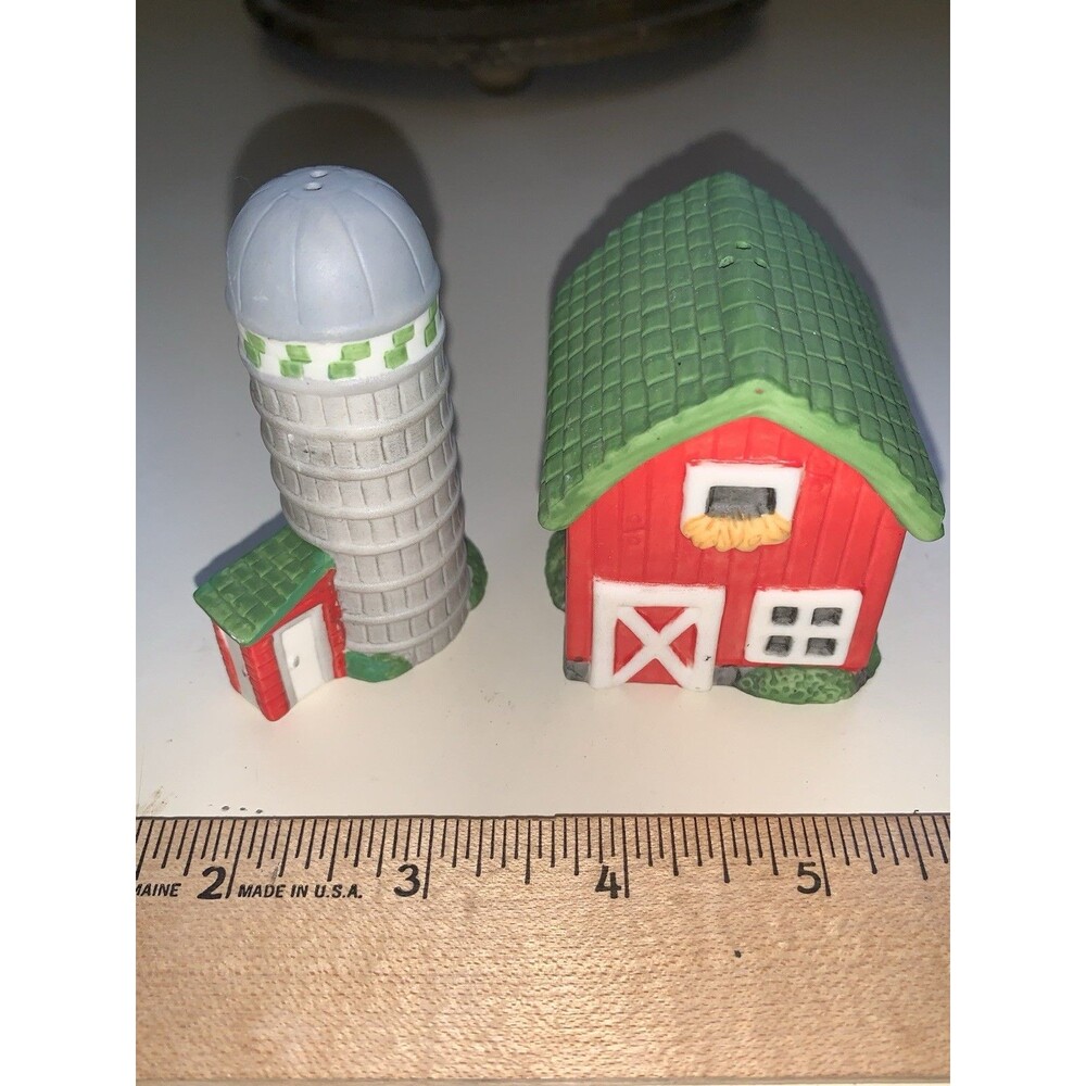 Cow Barn And Silo Salt And Pepper Shakers circa 2005